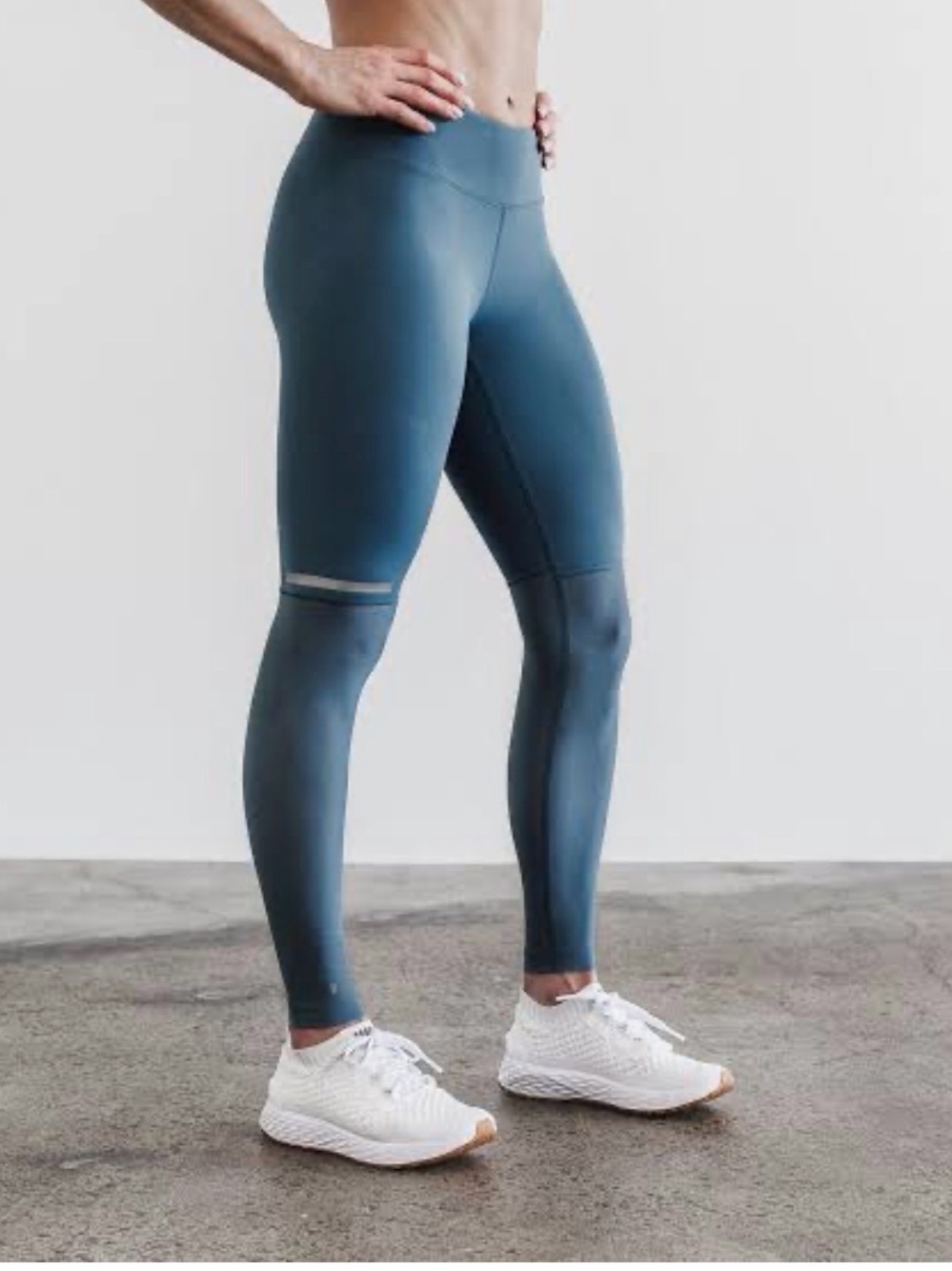 Nobull Women’s performance training leggings Steel Blue Sz Small